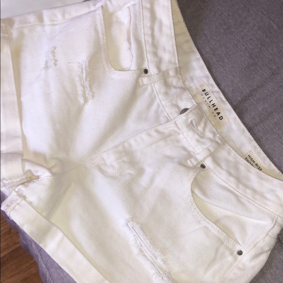 PacSun white shorts - Picture 2 of 3
